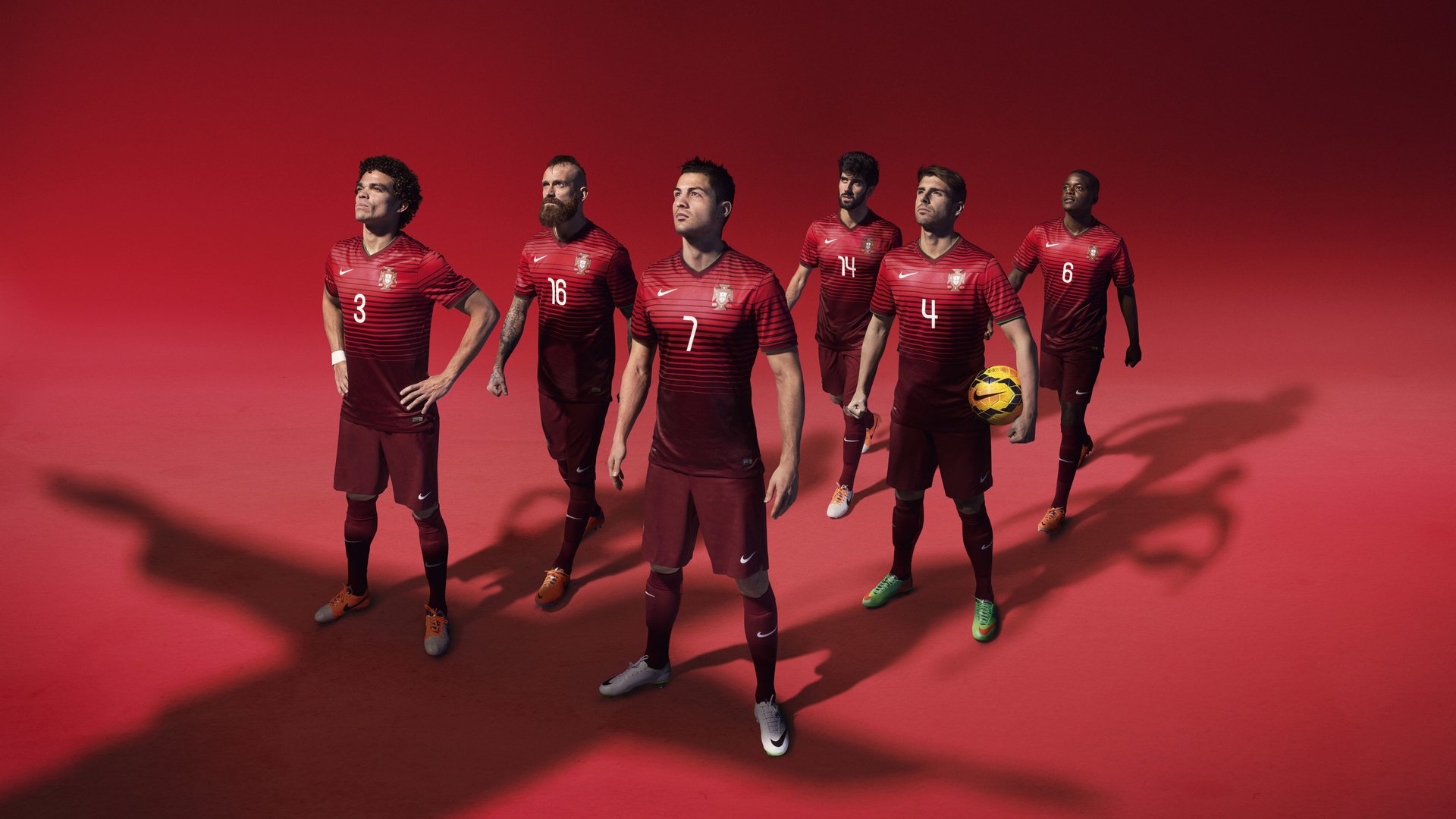 爱游戏官方入口-“罕见奇观：场上场下令人难以置信的趣味”，场上什么意思